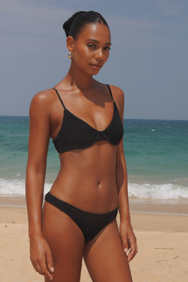 'Black' Scrunch Underwire Bikini Top